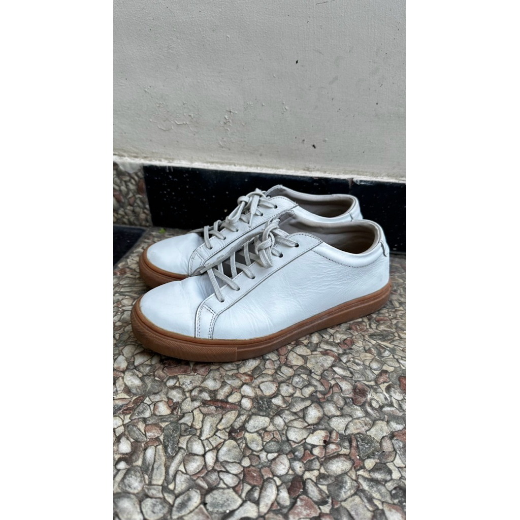 Sneakers Portee Goods Putih Second