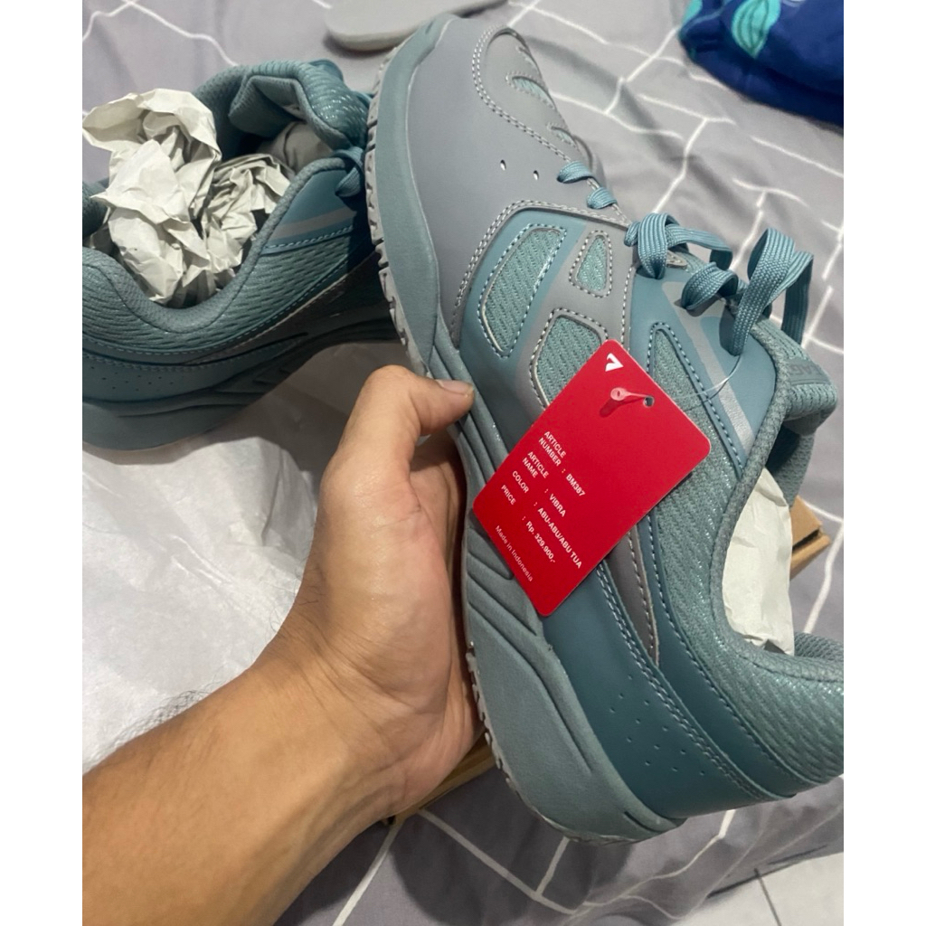 Sepatu Badminton Merk Eagle, size 45