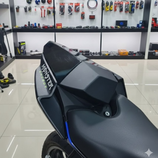SINGLE SEAT R15V3  MODEL R1M ATAU COVER JOK BELAKANG R15V3