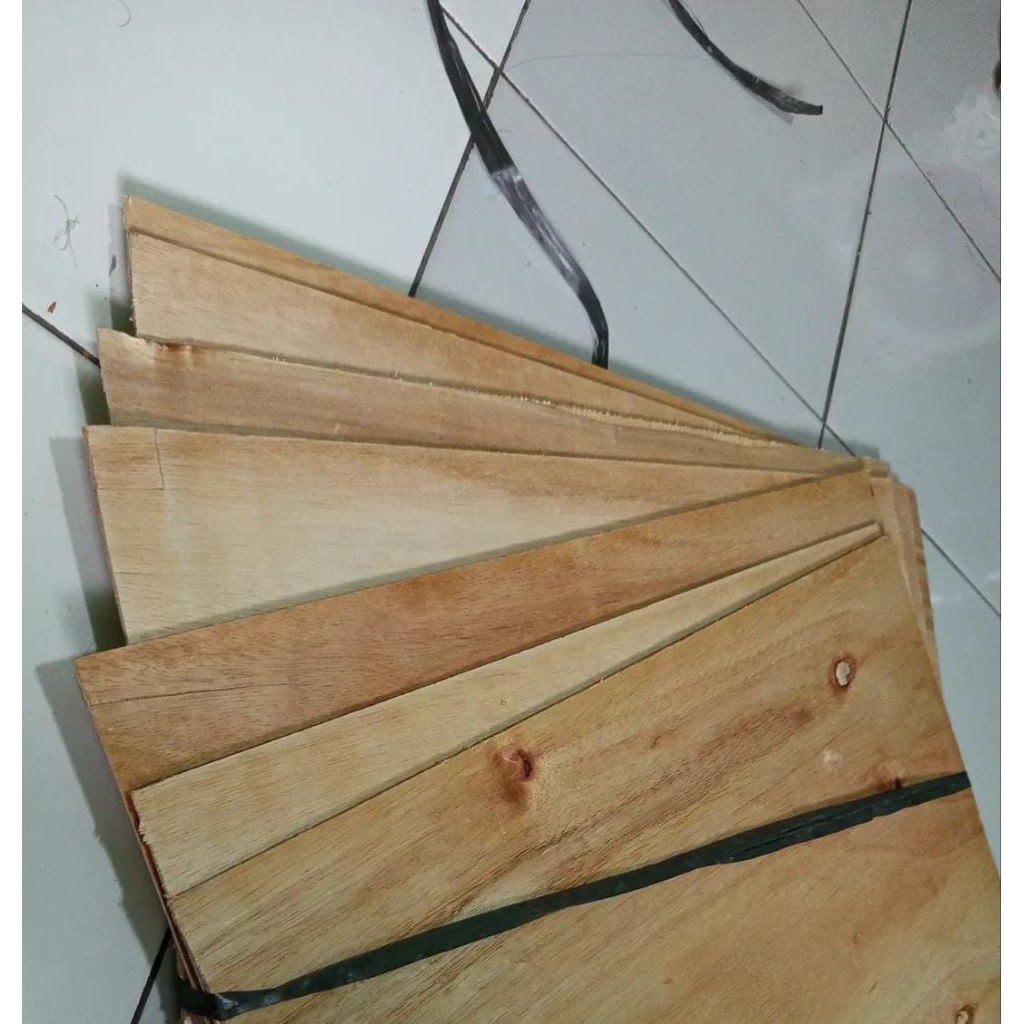 PAPAN TRIPLEK ketebalan 3 mm HALUS DAN KOKOH