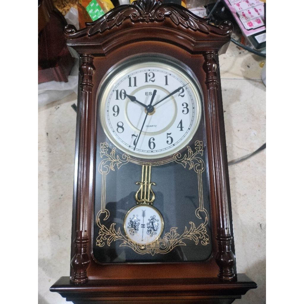 Jam dinding lonceng bandul bunyi setiap jam 6200