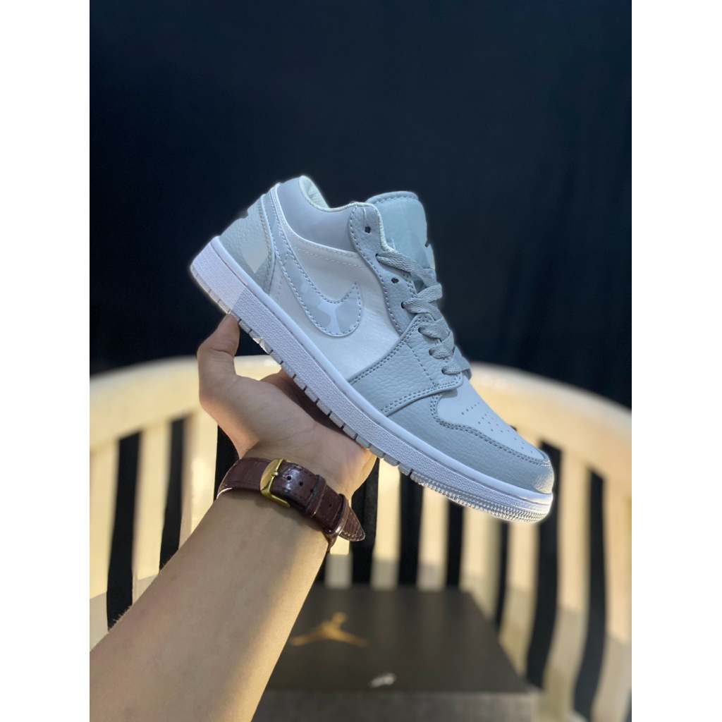 Sepatu sneaaker pria jordan camo hitam