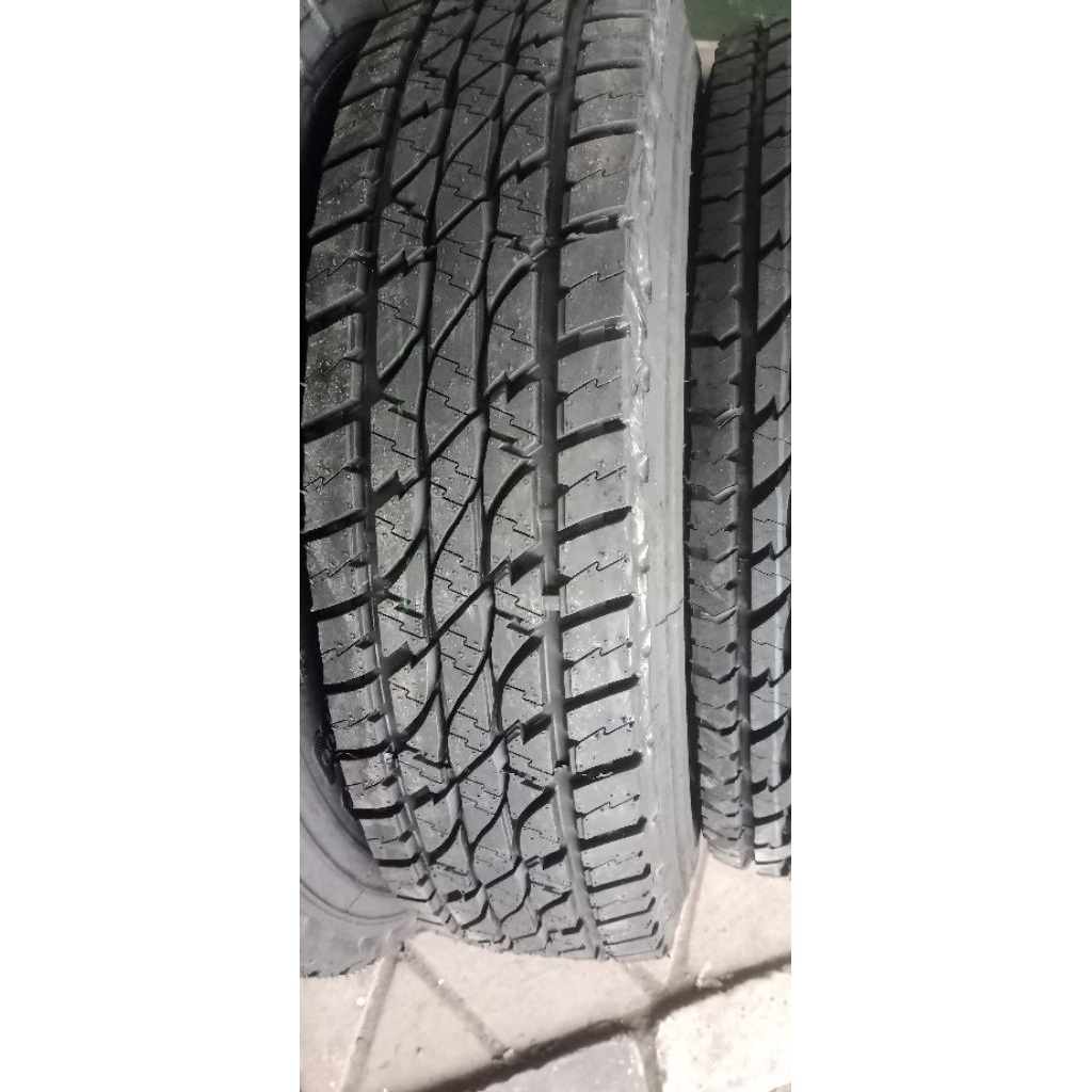 ban vulkanisir dingin ukuran 1000-20