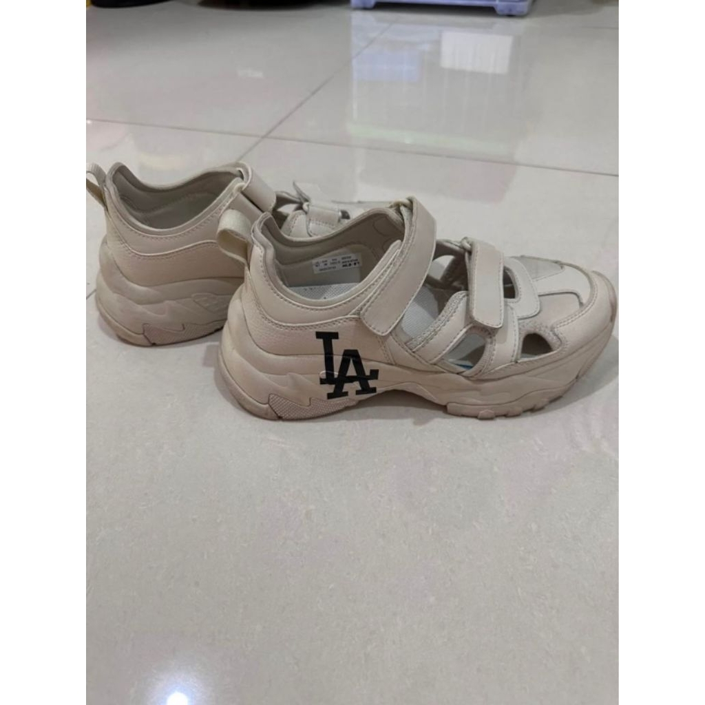 sepatu slip on knit preloved sepatu wanita preloved