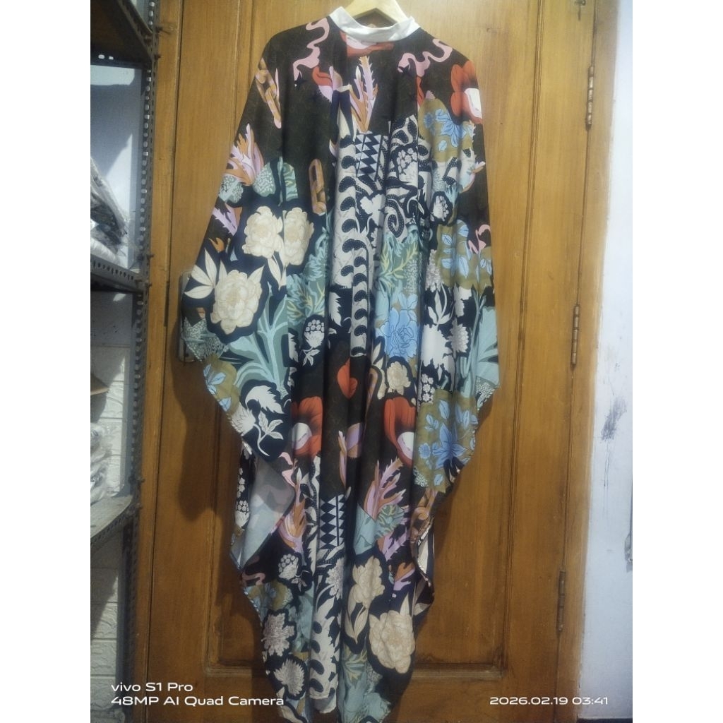 kaftan Vivi zubedi preloved