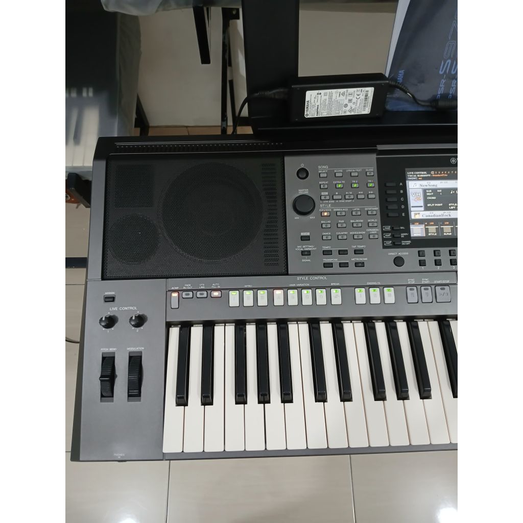 YAMAHA PSR S970