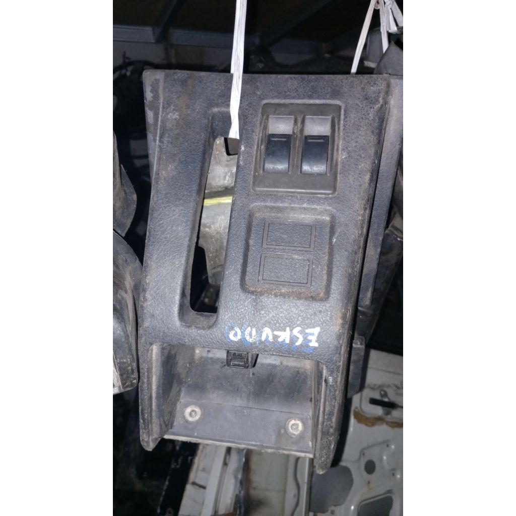 Console tengah suzuki vitara escudo sidekick switch power window escudo