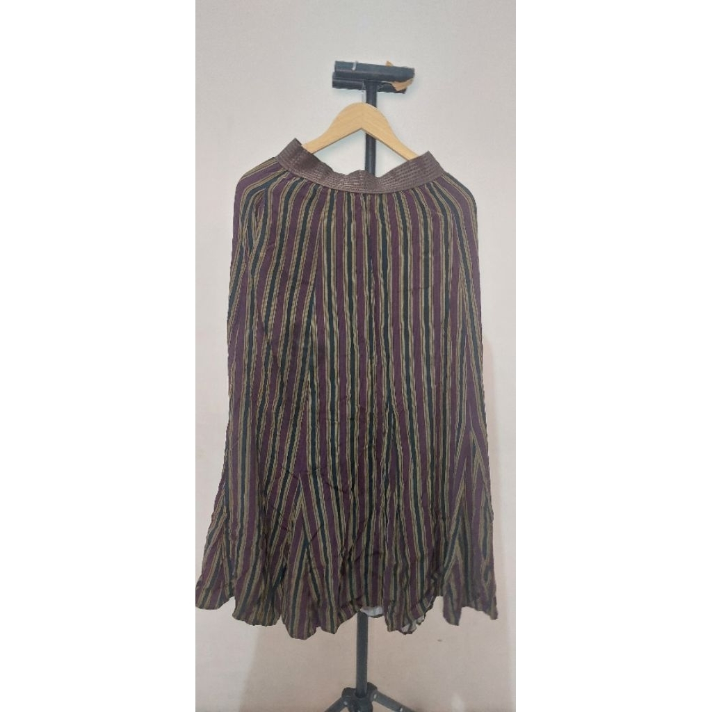 Rok Garis-Garis Coklat