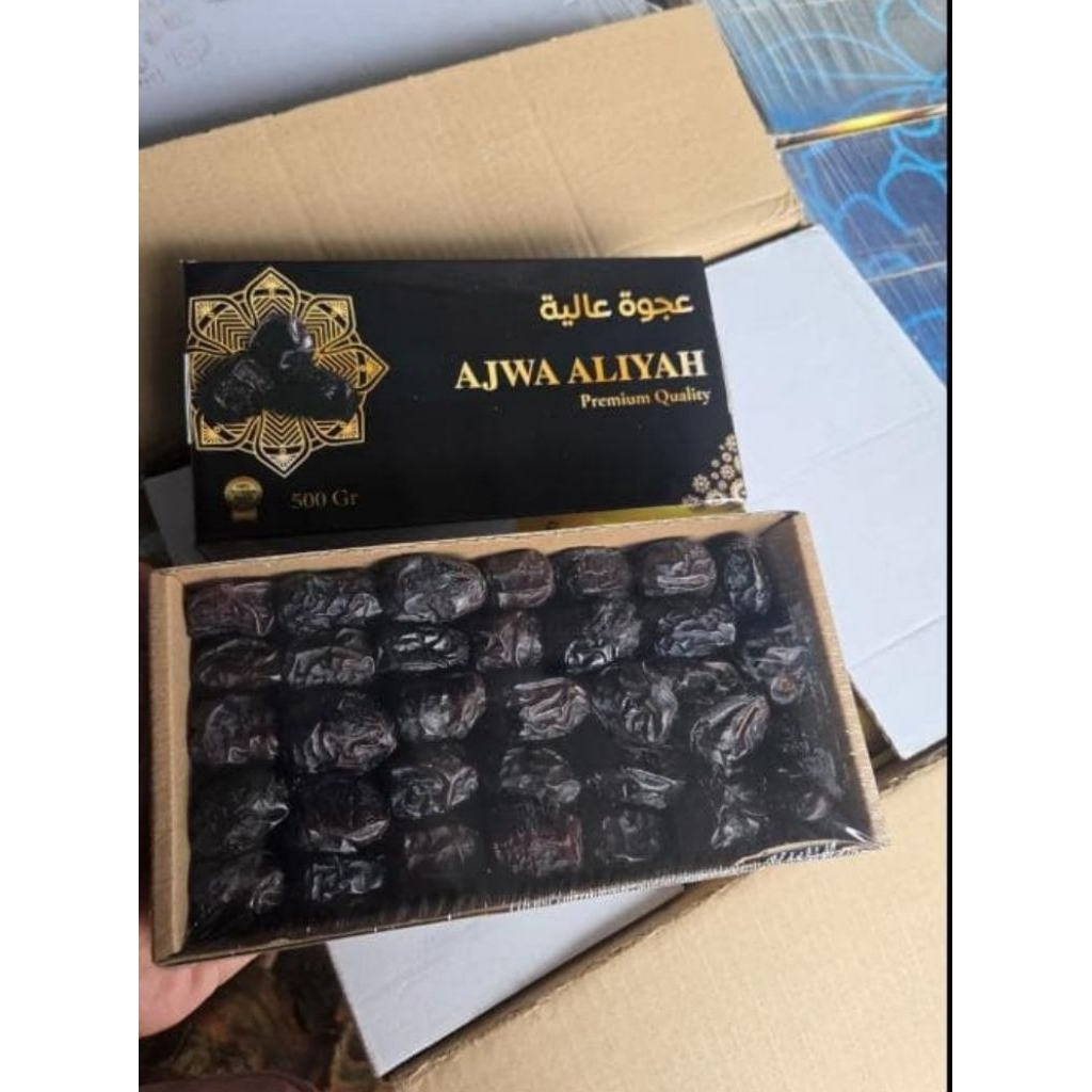 kurma ajwa premium 500 gram / kurna ajwa 500 gram / kurma ajwa aliyah 500 gram