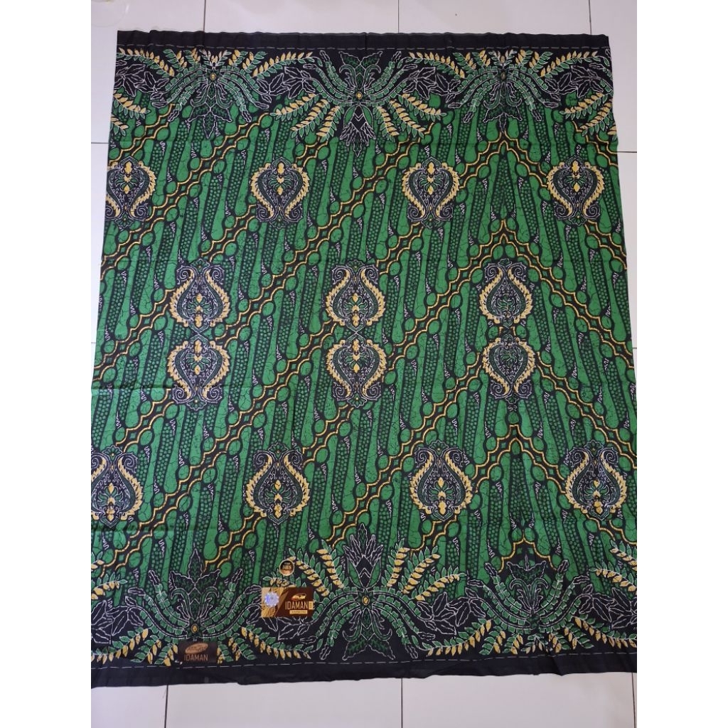 SARUNG ATLAS MOTIF BATIK