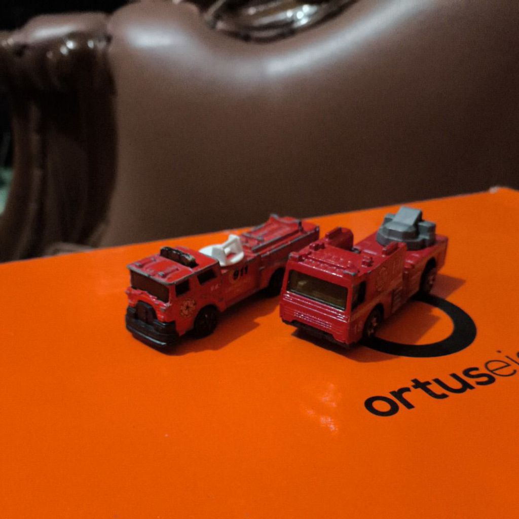 Diecast pemadam junk bekas