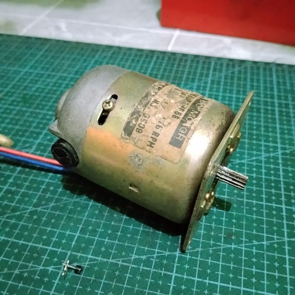 DINAMO DC 24V DINAMO BEKAS MOTOR GEARBOX ASLIH JAPAN