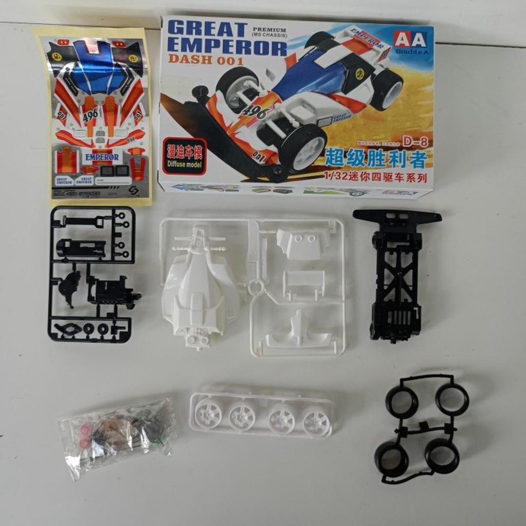 Tamiya 496 Great Emperor Dash 001 Diffuse Model Kit 1/32