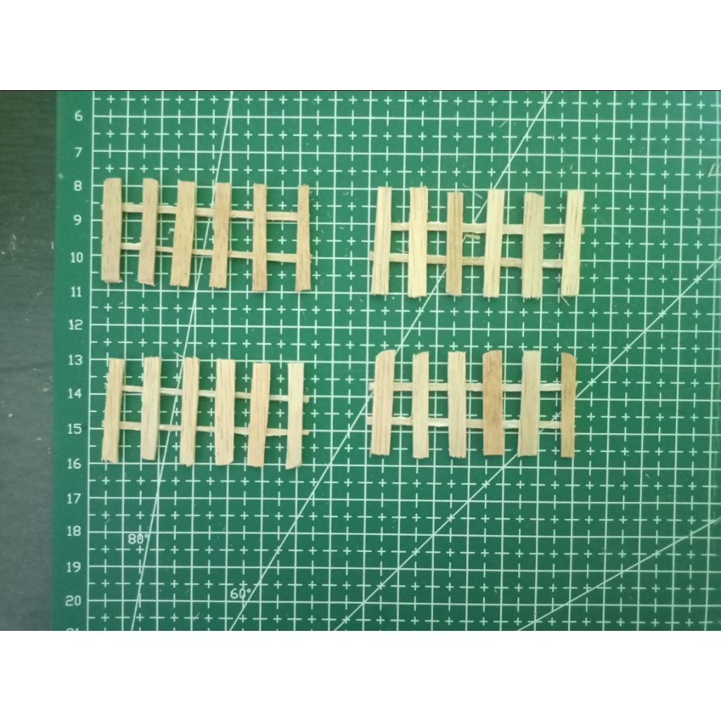 Pagar miniatur untuk dekorasi miniatur