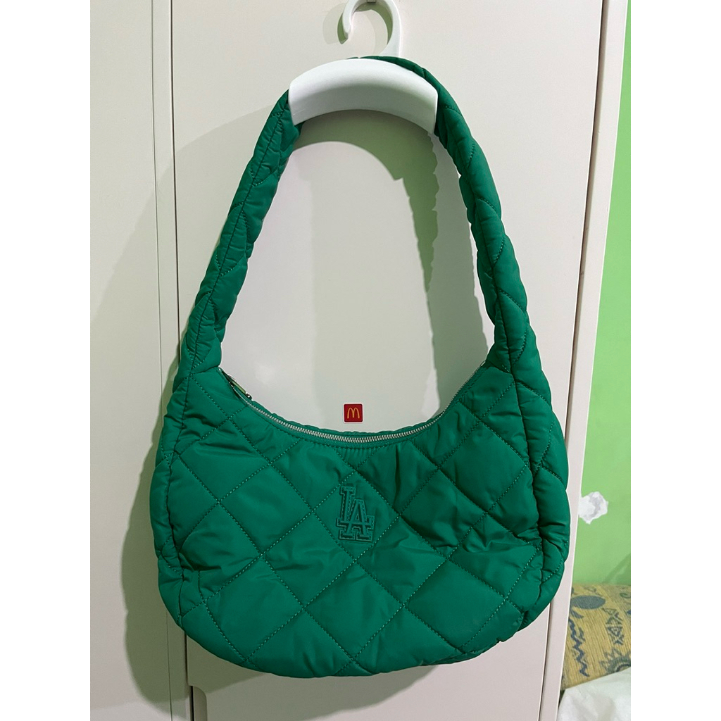 PRELOVED SLING BAG HIJAU KOREA