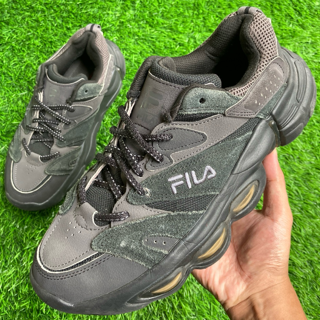 FILA ET Fashion Black Sneakers shoes size 40