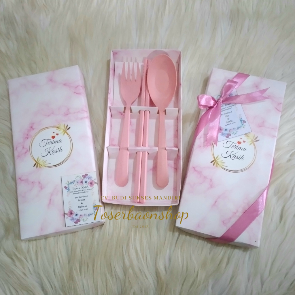 50pcs SOUVENIR SENDOK GARPU SUMPIT JERAMI GO GREEN KEMASAN PAPER FULL BOX