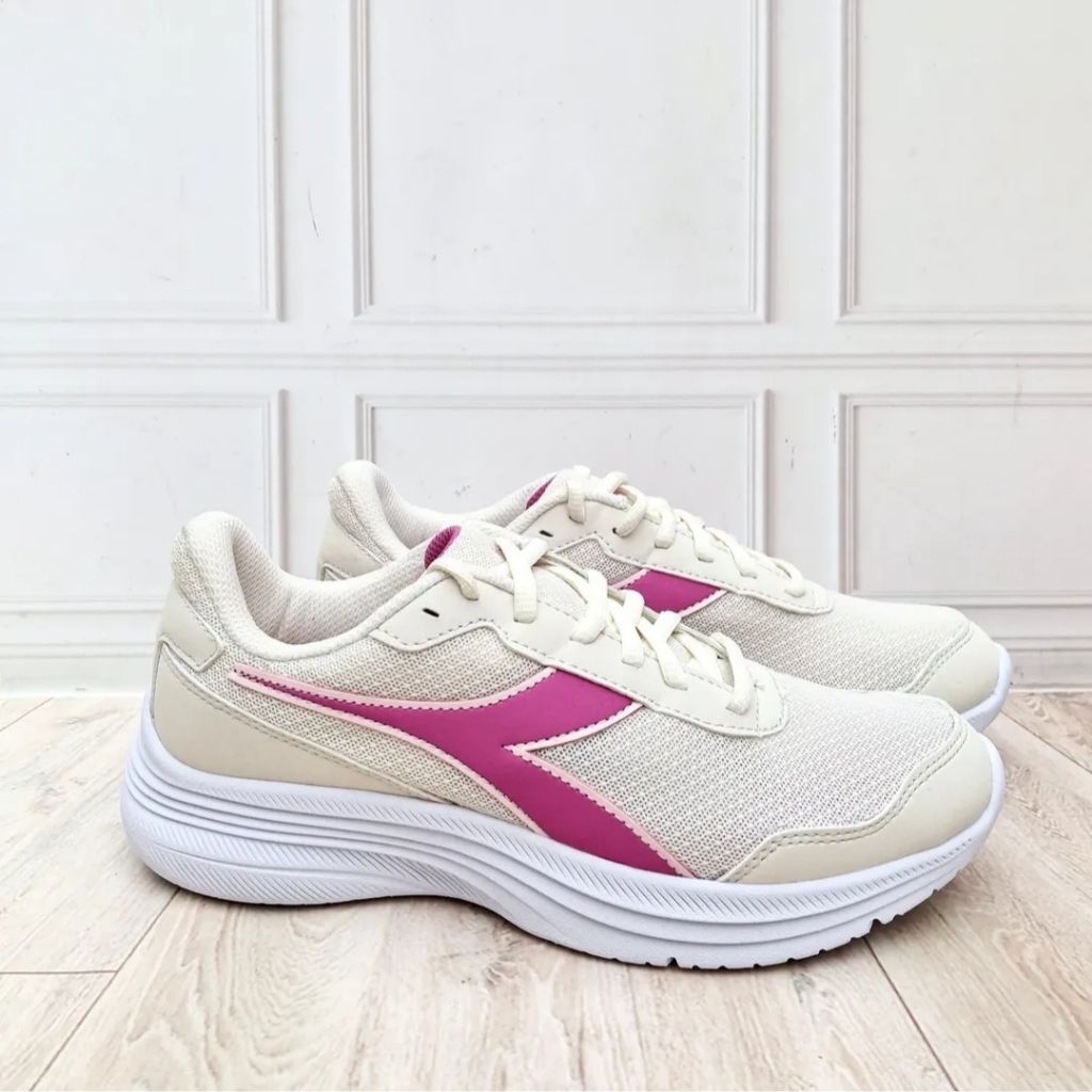 Sepatu Running Olahraga Wanita DIADORA Eagle 8 100% Original Resmi (Size 38 39 40)