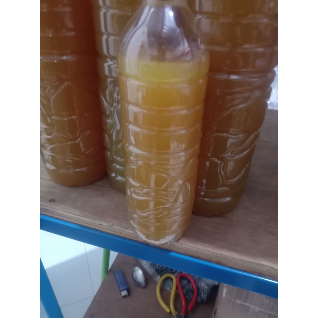 lem kuning botolan 600ml media busa,sandal sepatu,tas,dll