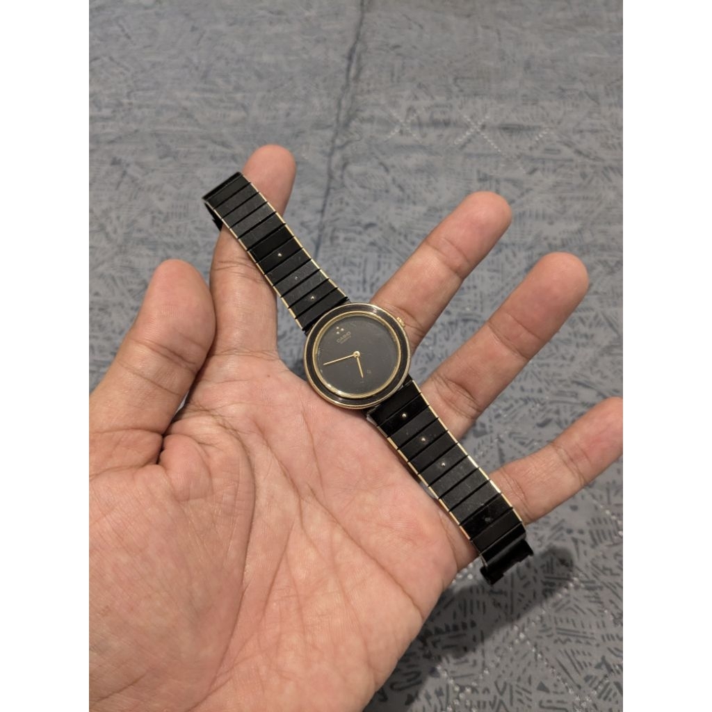 Jam tangan vintage casio mq751