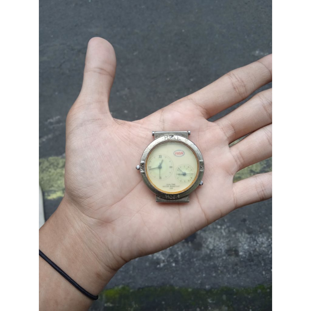 jam tangan dobel time kondisi mati/bahan
