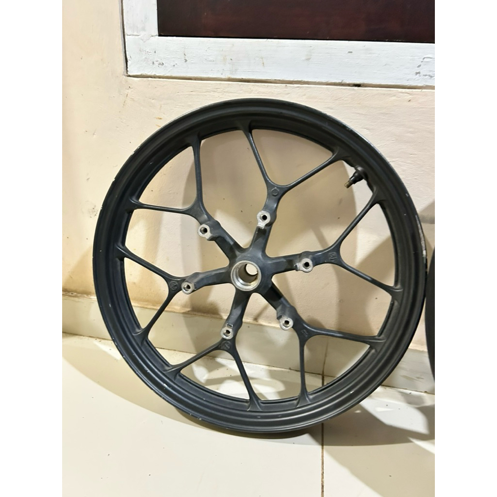 Velg velk velek roda depan belakang Honda Supra GTR 150 LED tanpa ban original