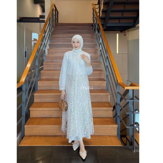 PRELOVED BAJU MUSLIM ONESET GAMIS BRUKAT OUTER - BROKEN WHITE ( Warna Putih )