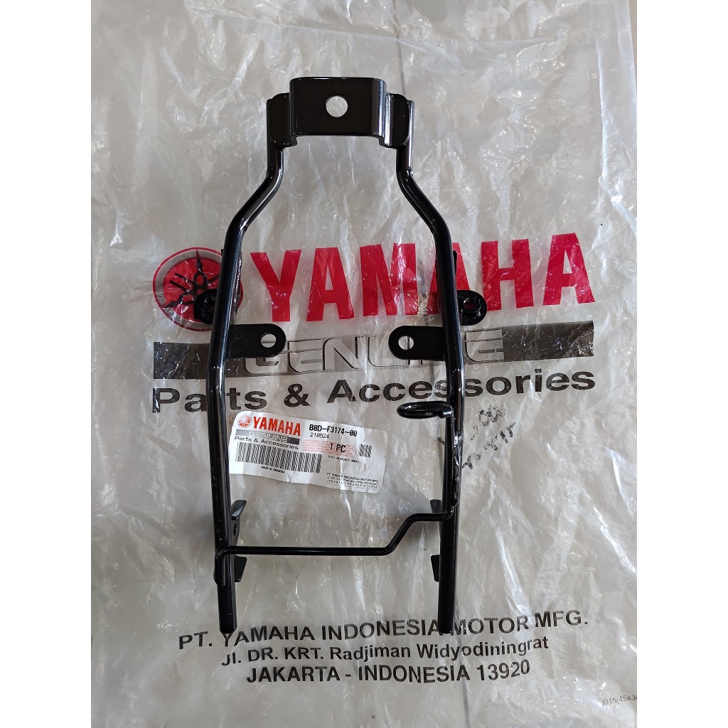 breket lampu depan mt15 ori