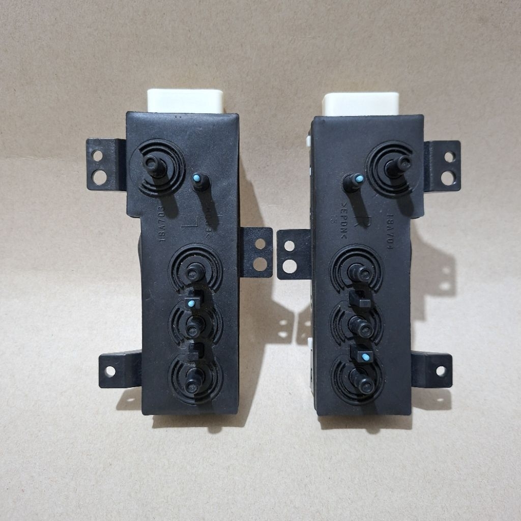 Saklar Jok Elektrik Jok Depan Toyota Fortuner Vrz,Innova Reborn,Venturer Original