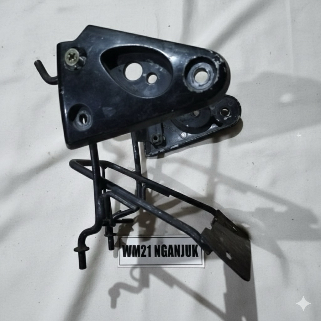 pangkon lampu Tiger Revo original 2007 2008 tirev ori