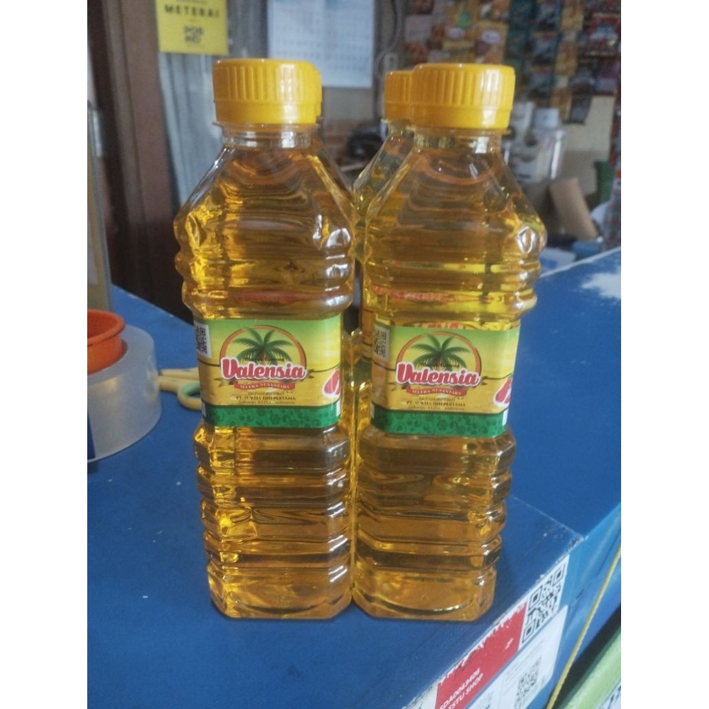 1 botol minyak goreng valensia 500mL