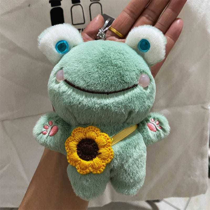 [PO] S*ve*ntee*n The Same Bag Charm With Frog Key Worn By Xu Minghao and Kim Mingyu S3v3n73n  Gantun