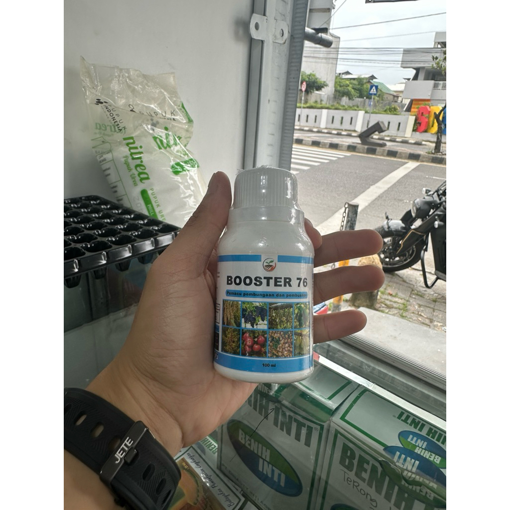 Booster 76 Hormon pembungaan dan pembuahan