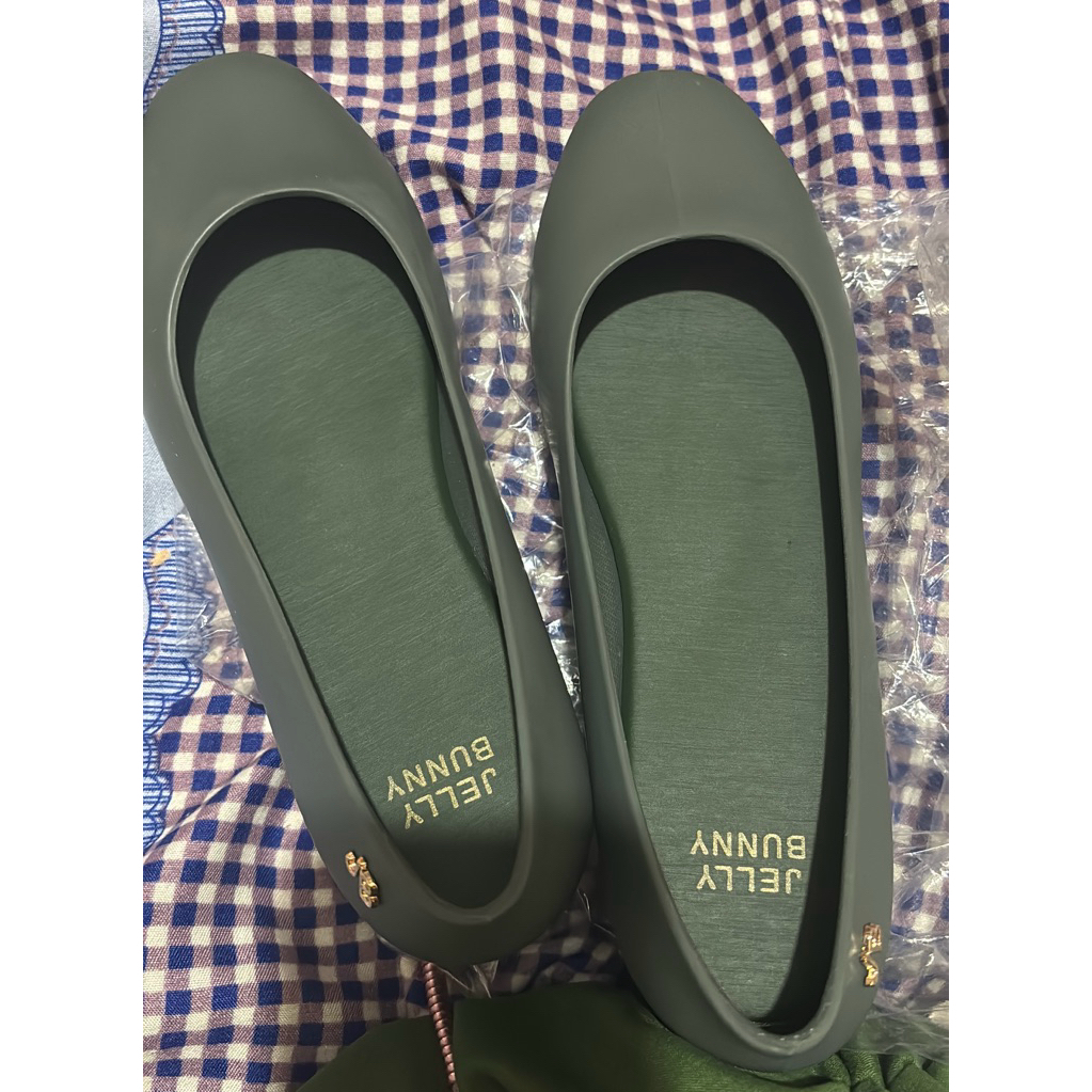preloved sepatu jelly bunny