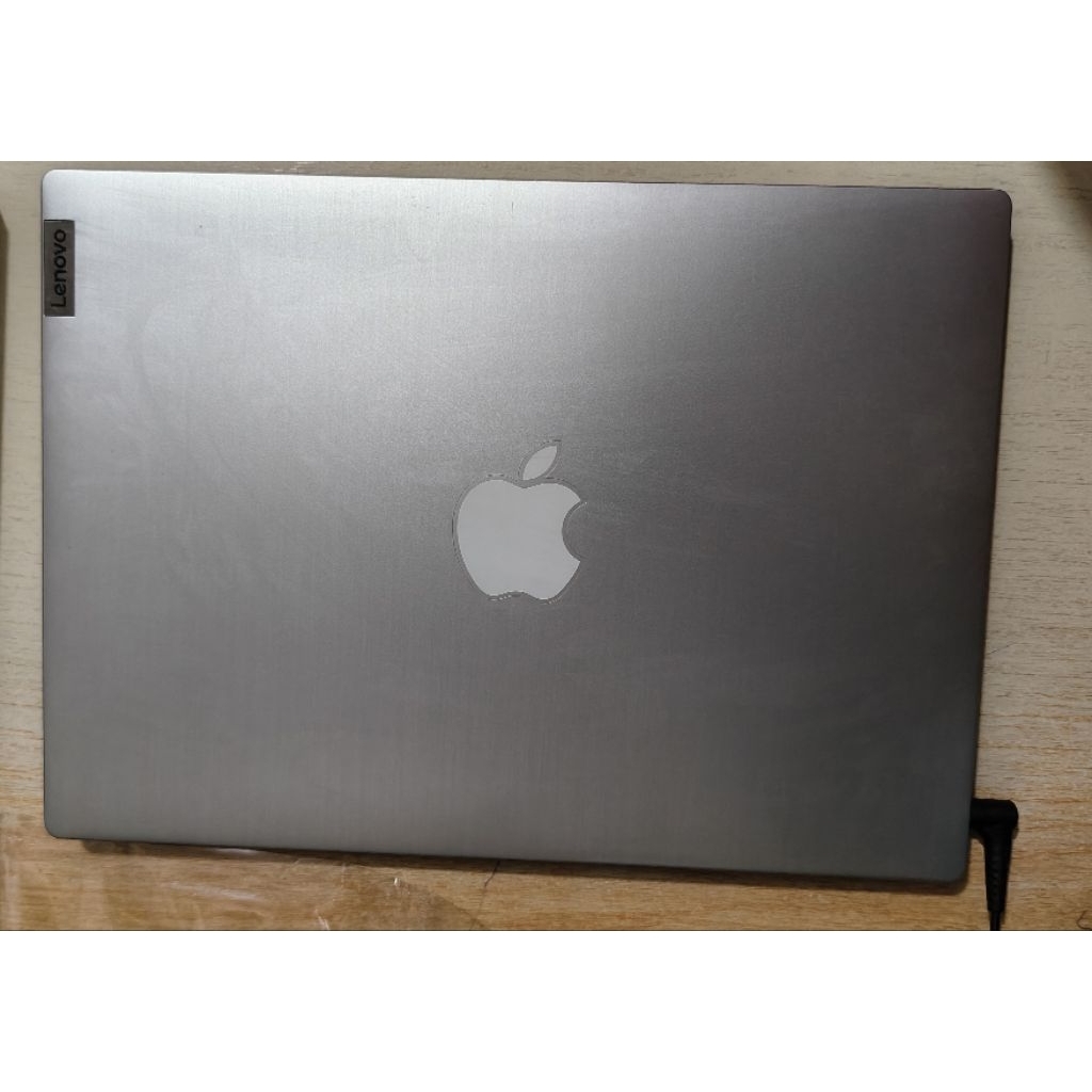 Preloved Laptop Lenovo IDEAPAD SLIM 3 14 i5 Ram 8 512SSD Preloveed