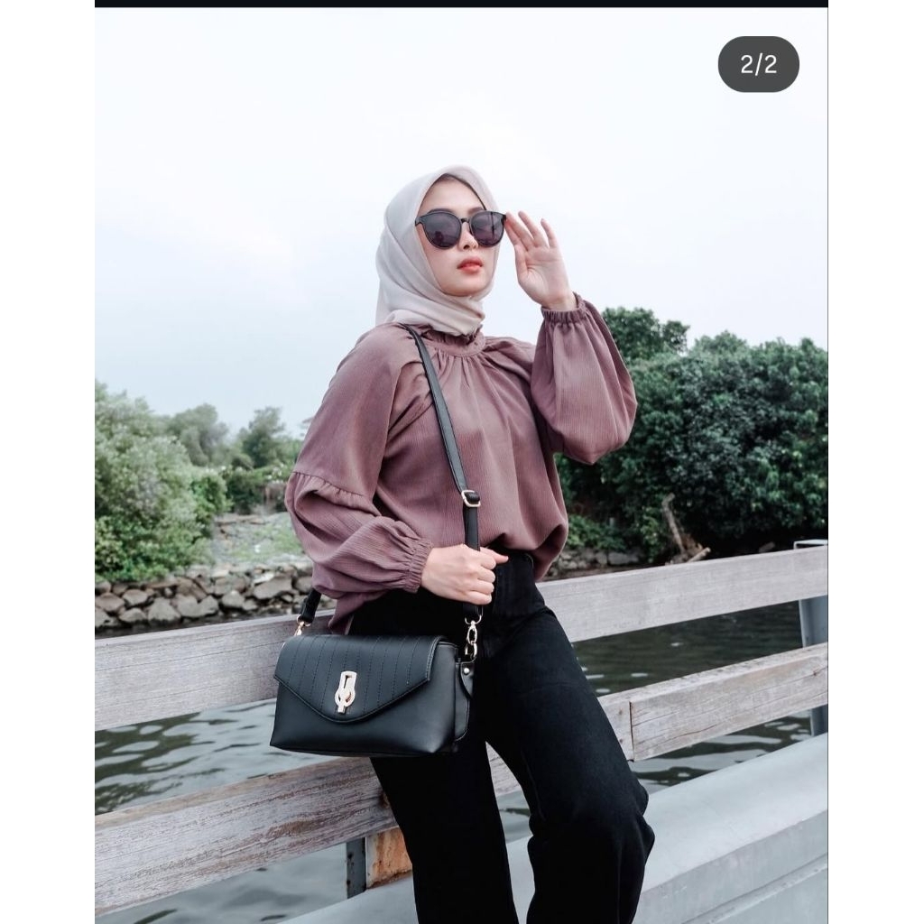 Preloved Sling Bag Hitam by Kanara No Heylocal Local.id