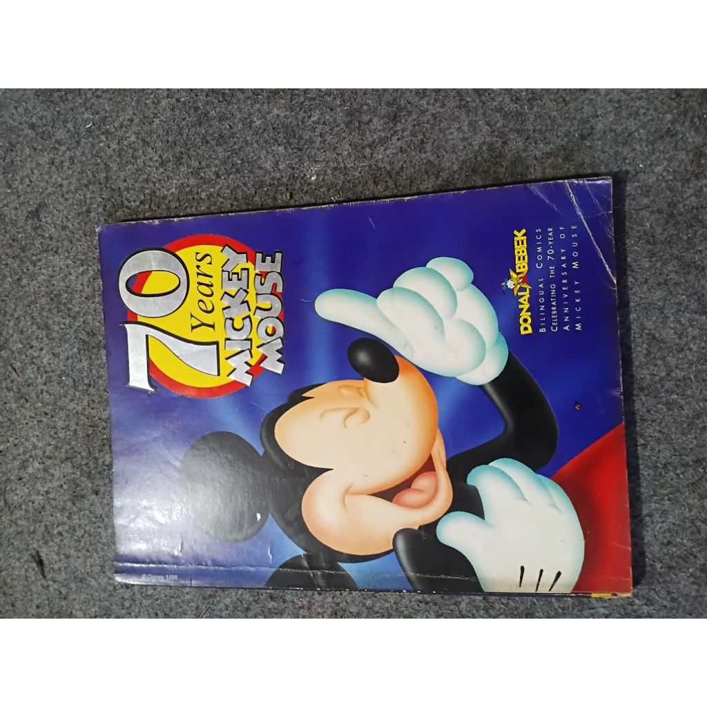 komik lebar 70 years mickey mouse