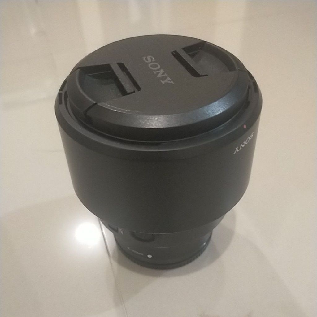 lensa sony 85mm f1.8