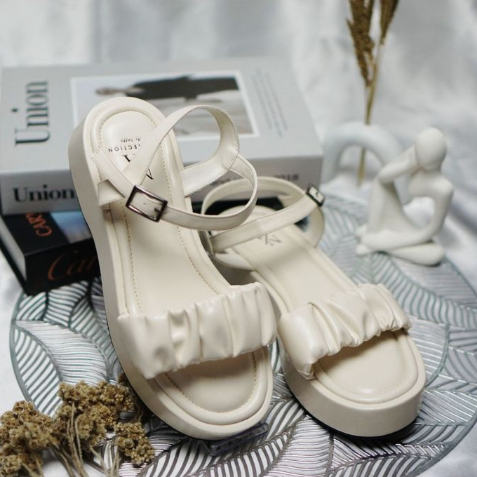 NAC-Greta Series Cream Sagoo Sandal Wanita