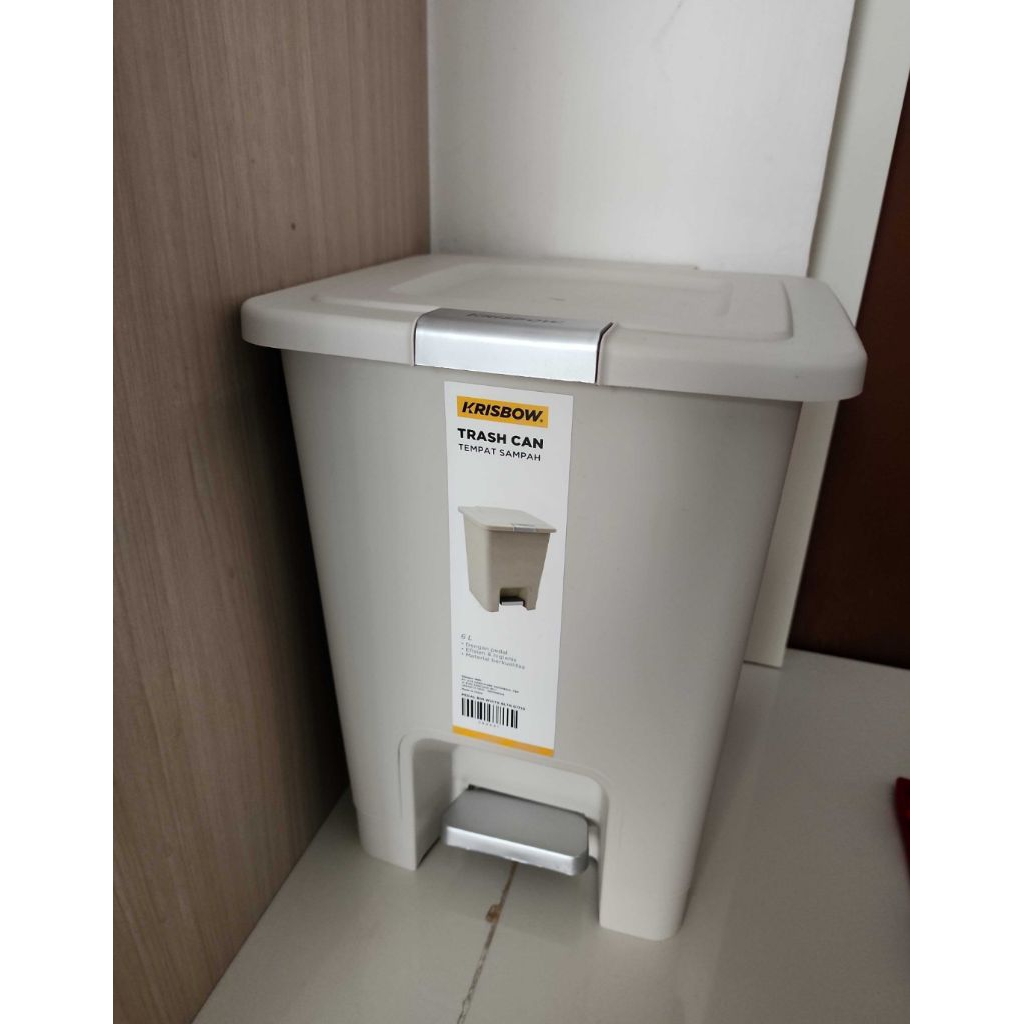 B&F Krisbow 6 Ltr dan 10 Liter Tempat Sampah Plastik  Tempat sampah indoor cocok sekali di dalam rua