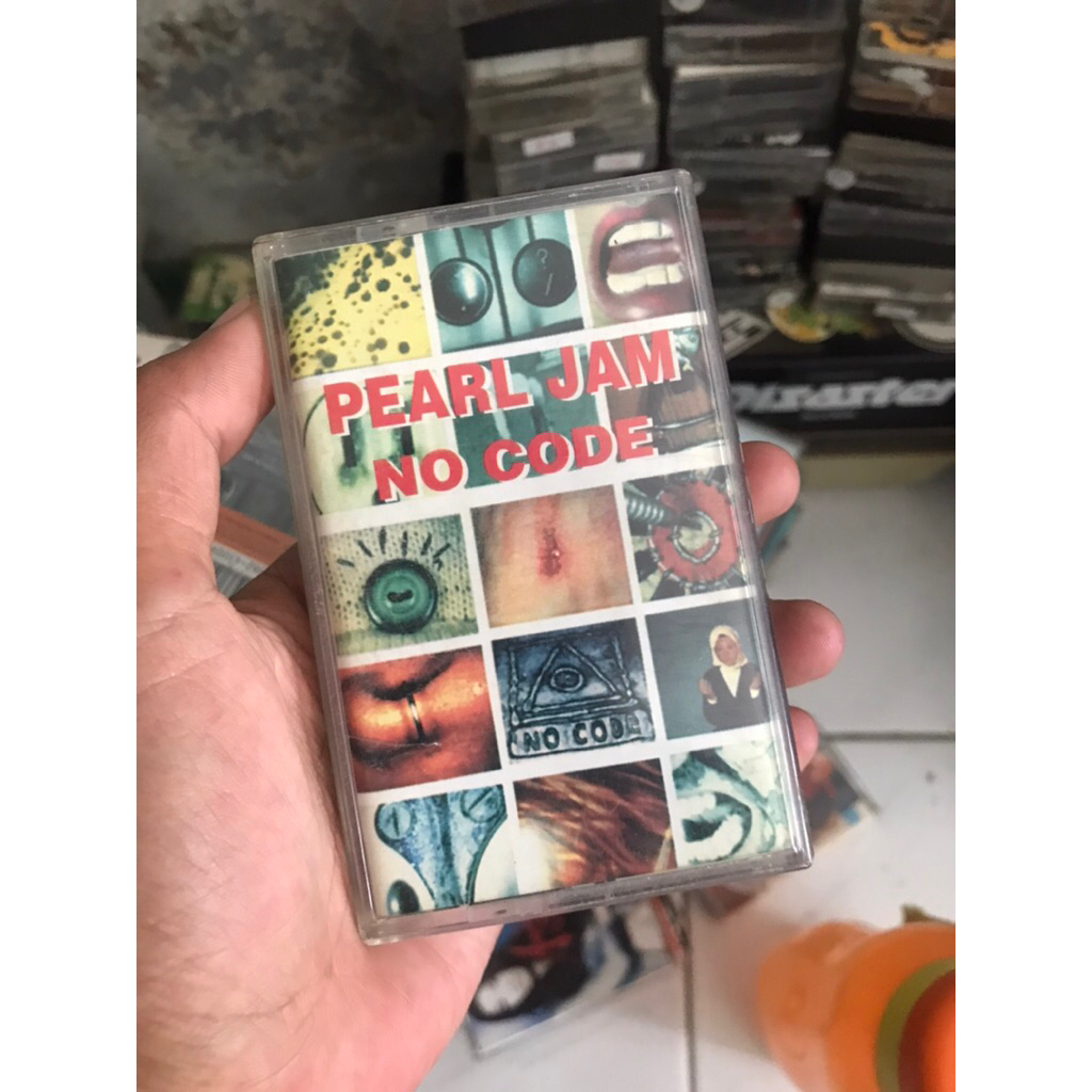 Kaset Pita Pearl Jam - No code