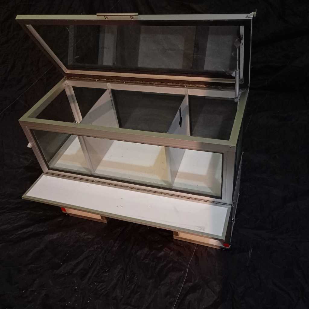 BOOTH ETALASE BUAH - GEROBAK MOTOR - BOOTH PORTABLE JUALAN KELILING GORENGAN/ BUAH/ ROTI/ BANDENG/ P