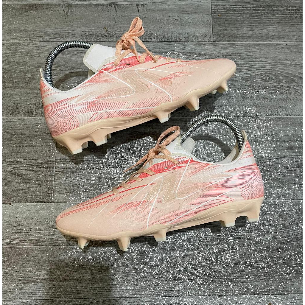 Sepatu Bola Second Original Size 40 Specs