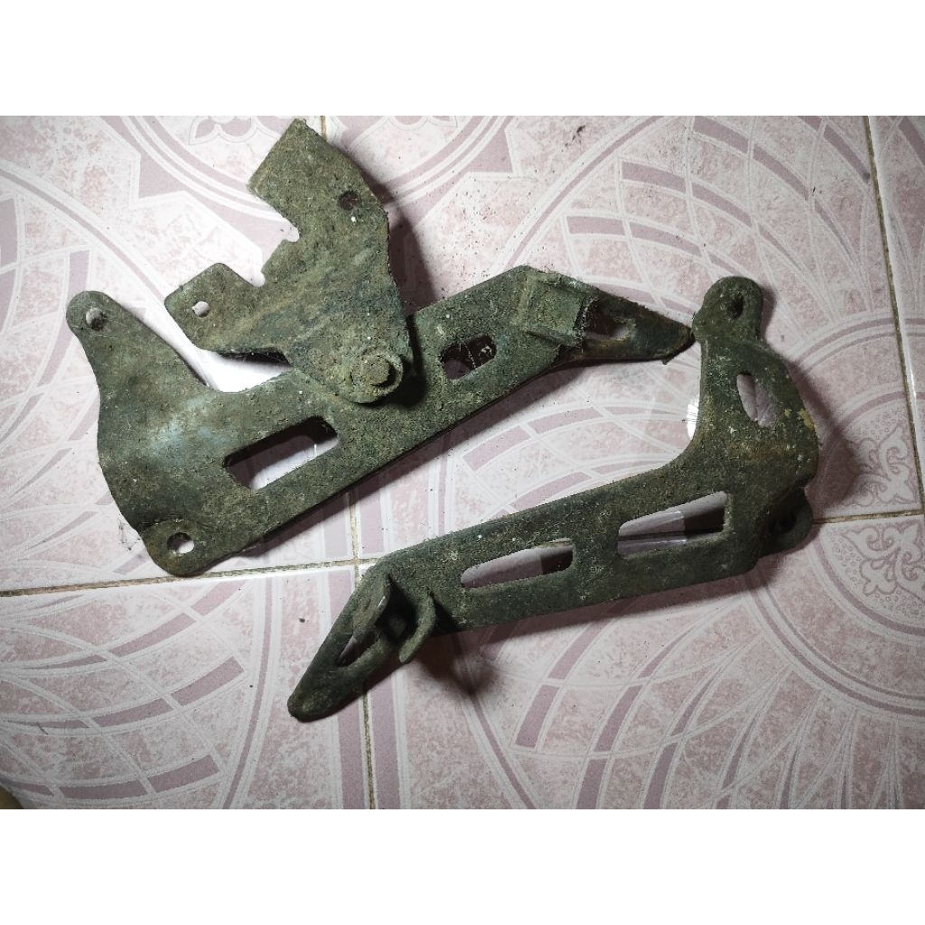 FOOTSTEP BELAKANG VEGA LAMA CRYPTON