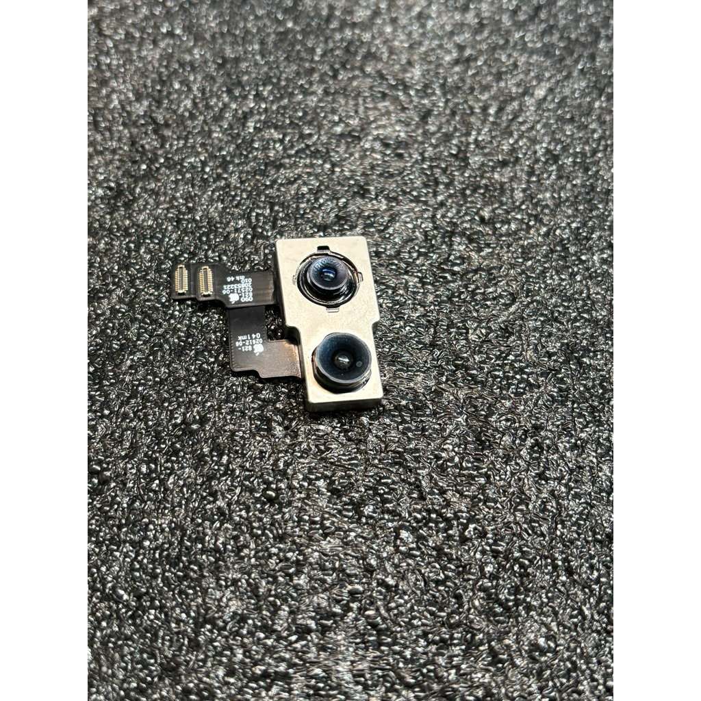 kamera belakang  iphone 12mini