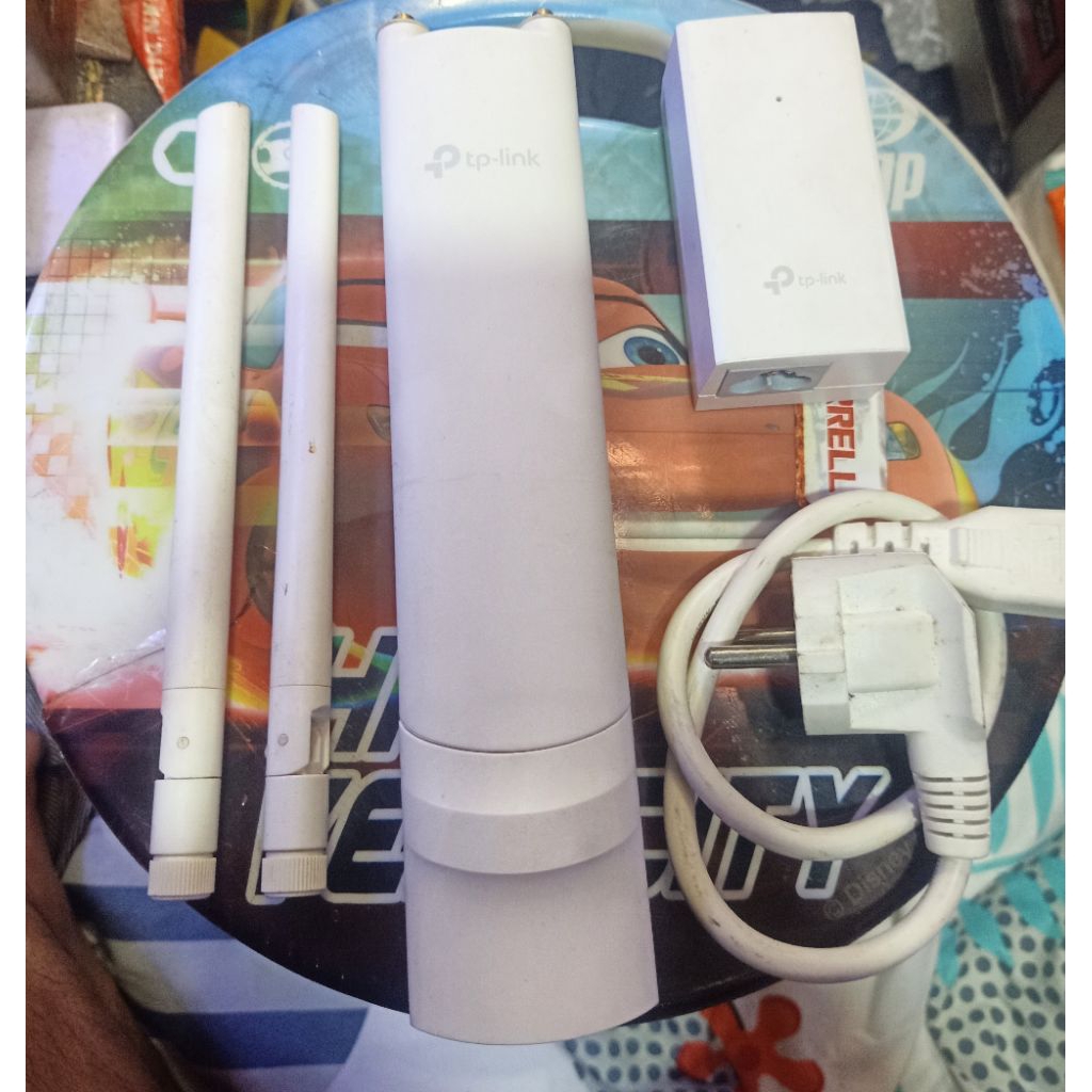 TP-LINK Omada EAP110 Outdoor Access Point & Wireless 300 Mbps.Second Normal Komplit (Unit+ Adaptor+A