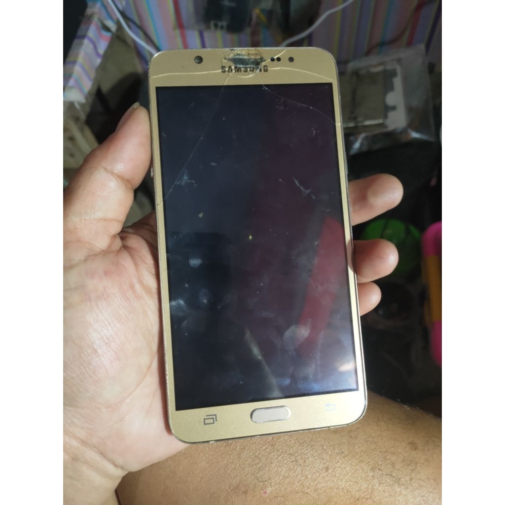 lcd Samsung j710f model cina nya liat flexible nya minus retak sentuh masih jalan