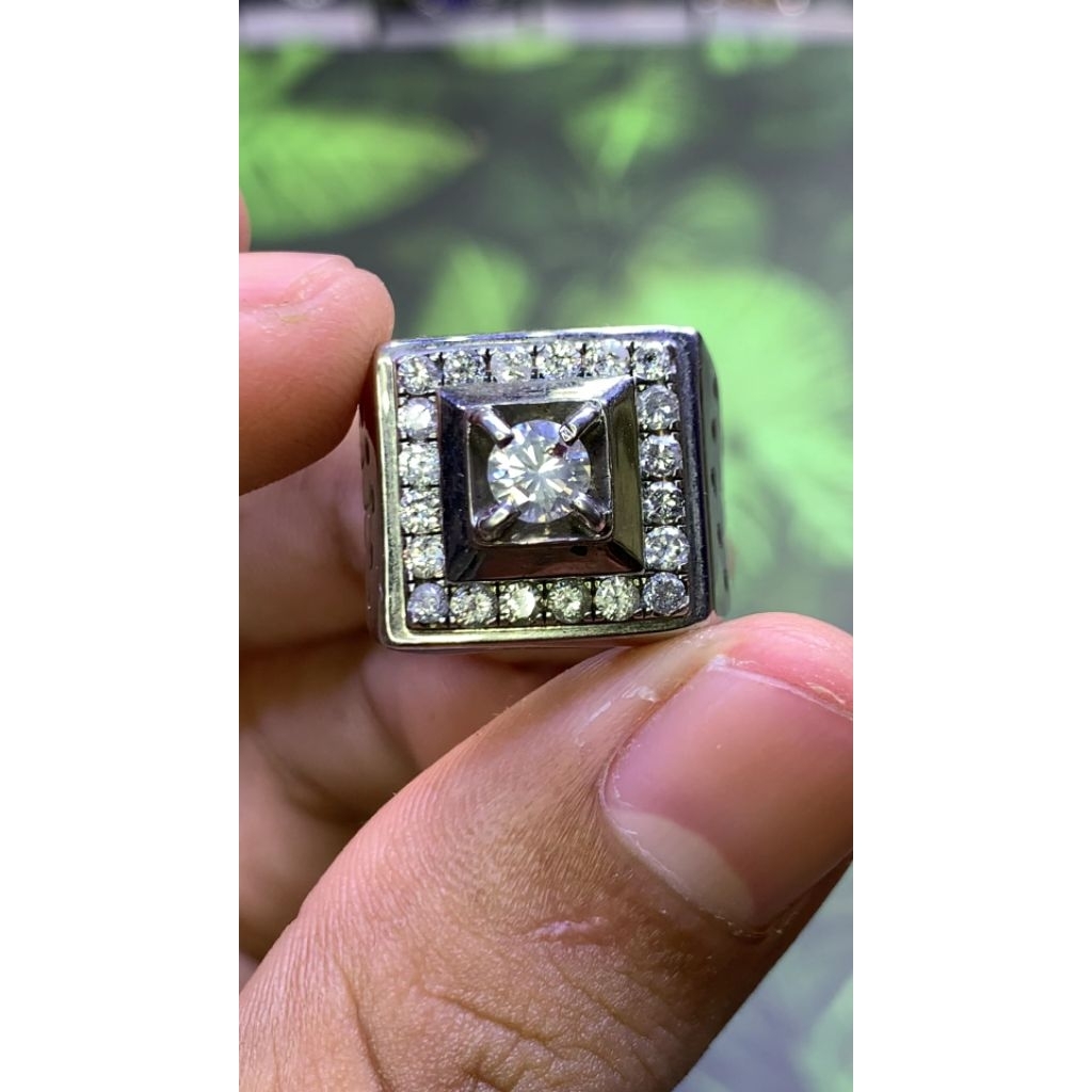 Natural diamond 21 pcs 1.10 ct Cgl labPerak custem
