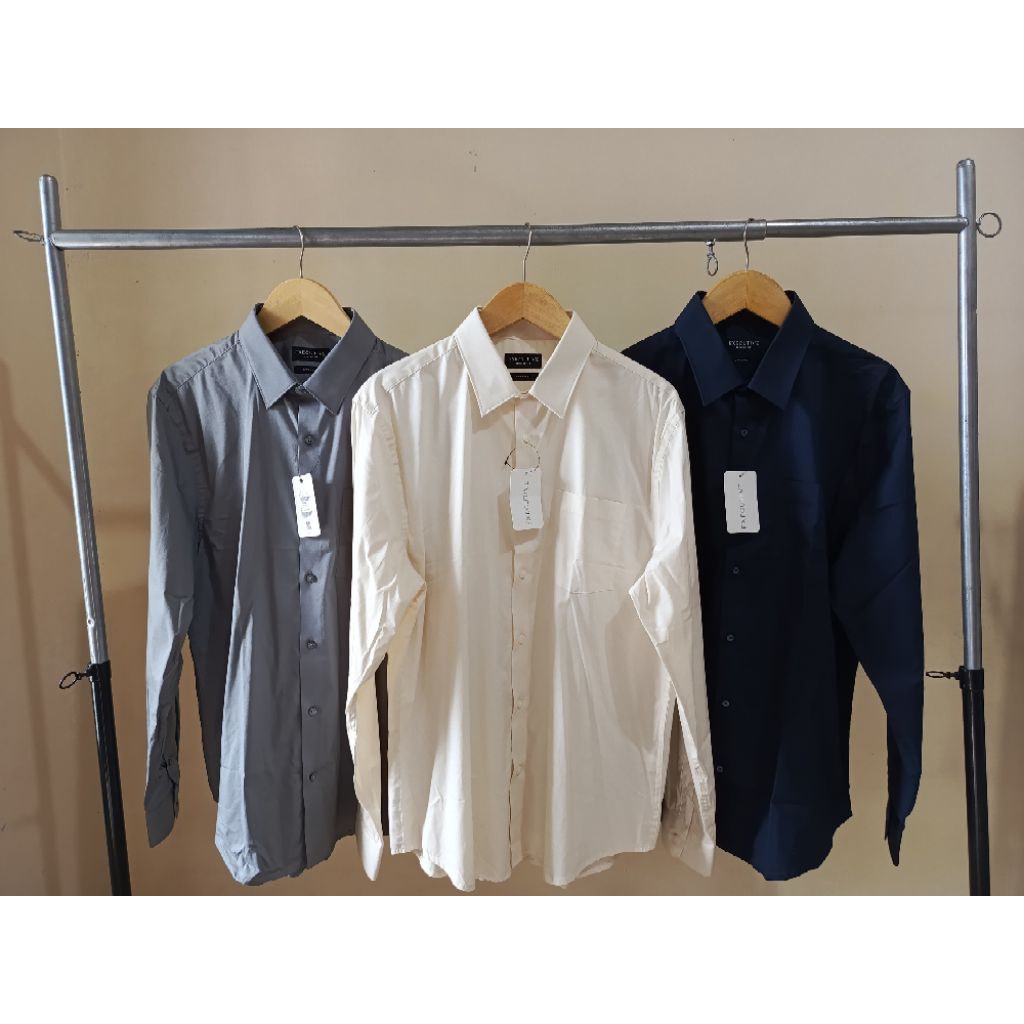 EXECUTIVE KEMEJA PRIA LENGAN PANJANG REGULAR FIT STREACH ORIGINAL