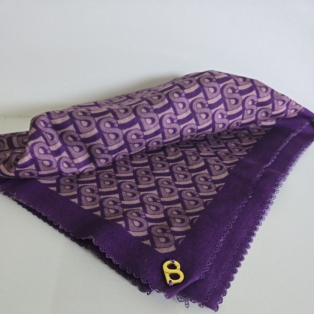 Preloved PL Buttonscarves